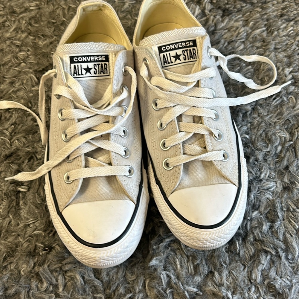 Women’s Converse All Stars Grey lace up shoes. Size 7.5